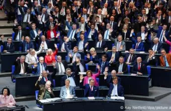 Ψηφοφορία και πολιτικές εξελίξεις στη Γερμανία Ψηφοφορία στη Γερμανική Βουλή