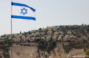 Δυτική Όχθη και ισραηλινή σημαία