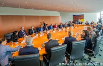 Βερολίνο: Σκληρή στάση απέναντι σε ΗΠΑ και Ρωσία