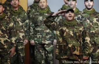 Μέλη Χεζμπολάχ σε παράταξη