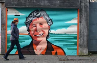 Κάθριν Κόννολι γκράφιτι