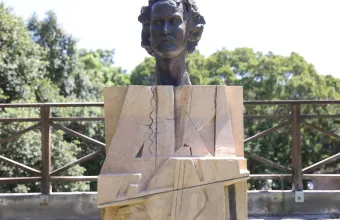 προτομή του Νίκου Ξυλούρη