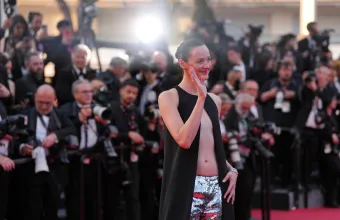«If Love Should Die»: Η Ρενάτε Ρέινσβε ως Μαίρη Γουόλστονκραφτ