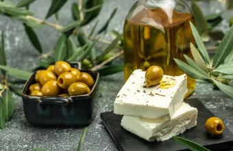 φέτα και ελαιόλαδο