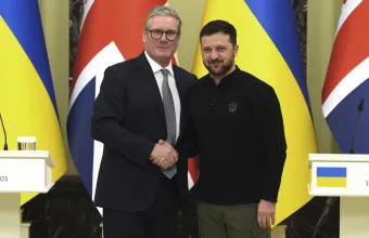 Ο Στάρμερ δηλώνει «έτοιμος» να στείλει στρατεύματα στην Ουκρανία για την προστασία της ειρήνης