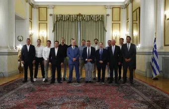 Στο Προεδρικό Μέγαρο η «χρυσή» Εθνική πόλο – Τον Κ. Τασούλα επισκέφθηκαν οι παγκόσμιοι πρωταθλητές (Δείτε βίντεο)