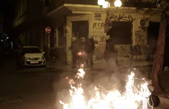 επίθεση Εξάρχεια 