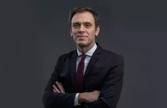 Μάντζος για παρακολουθήσεις