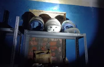 Οι φωτογραφίες μέσα από το υπό κατάληψη κτίριο στο Μαρούσι