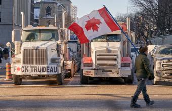 Η Ουάσινγκτον χαιρετίζει την επέμβαση της καναδικής αστυνομίας για να ανοίξουν τους δρόμους