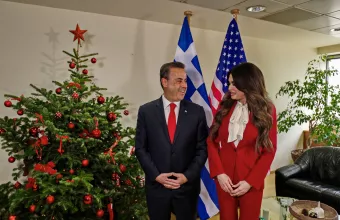 Στέλιος Παπασταύρου χριστουγεννιάτικο δέντρο