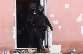 Πάτρα: Αστυνομική επιχείρηση σε καταυλισμό Ρομά στα Βραχνέικα