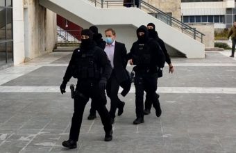Δημήτρης Λιγνάδης: Έφτασε στο δικαστήριο ο σκηνοθέτης - Δείτε βίντεο