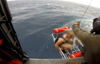 Συγκλονιστικό βίντεο: H διάσωση του ναυτικού από το ναύαγιο στη Λέσβο