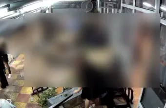 αυτοκίνητο πάνω σε ουζερί