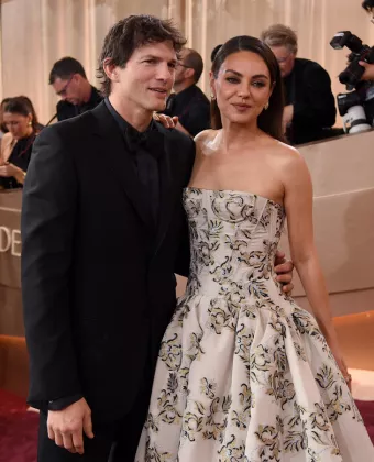 Άστον Κούτσερ-Μίλα Κούνις