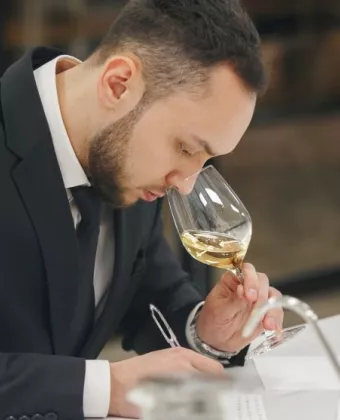 Προνομιακά πακέτα σπουδών σε νέους και φοιτητές από το WSPC