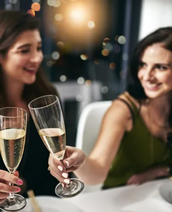 Γυναικεία υπόθεση: 15+1 στέκια για να βγεις με τις φίλες σου