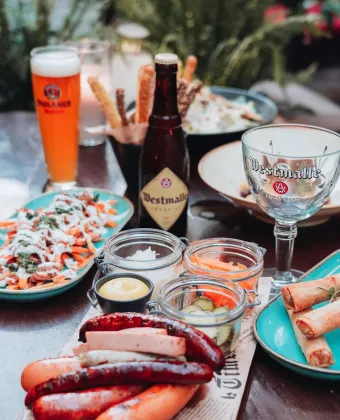 Ώρα για μπίρα: 15 spots στην πόλη που τη σερβίρουν όπως πρέπει