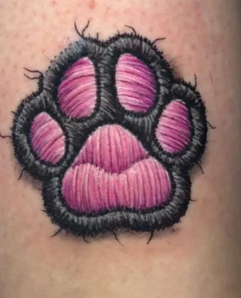 3D tattoo που μοιάζει με κέντημα 