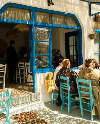 Αρόδου - Κύθνος: Για απλό, νόστιμο φαγητό και ξεγνοιασιά, πλάι στο κύμα