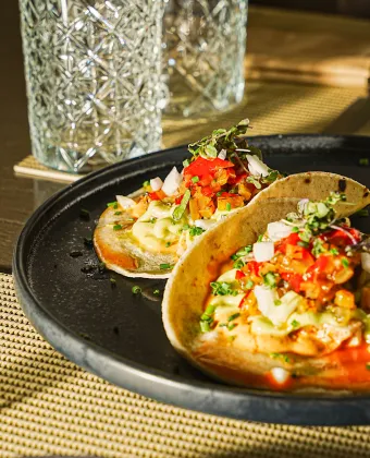 Στο Yucatan του Παλαιού Φαλήρου για tacos, carne asada και μαργαρίτες