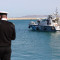 Επιχείρηση στο Λιμάνι της Πάτρας για ανάσυρση αυτοκινήτου που έπεσε στη θάλασσα