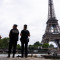 Ανησυχία στη Γαλλία: Οι ακροδεξιοί ετοιμάζονται για επιθέσεις το βράδυ – 30.000 αστυνομικοί στους δρόμους