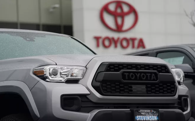 Η Toyota στην κορυφή των πωλήσεων αυτοκινήτων στην παγκόσμια αγορά το α' εξάμηνο του 2025