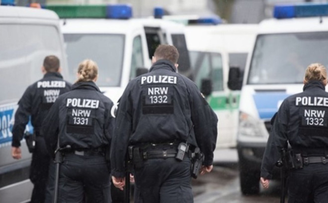 Συνελήφθη 74χρονος για την επίθεση στην πρώην δήμαρχο του Βερολίνου