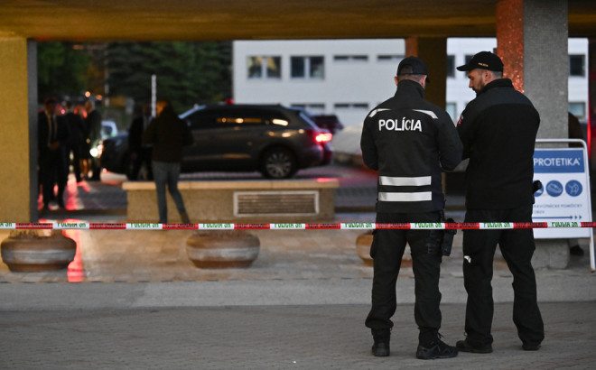 Σλοβακία: Ενδείξεις πως δεν ενήργησε μόνος ο δράστης της απόπειρας δολοφονίας του πρωθυπουργού Φίτσο