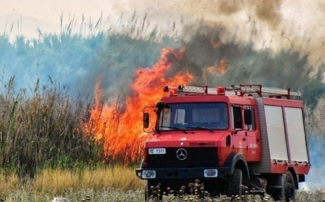 φωτιά πυροσβεστική