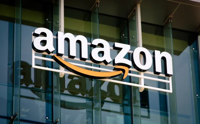 Amazon: «Χτύπησε» για πρώτη φορά τα 3 τρισ. δολ. 