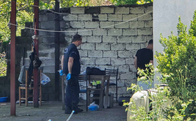 πατροκτόνος