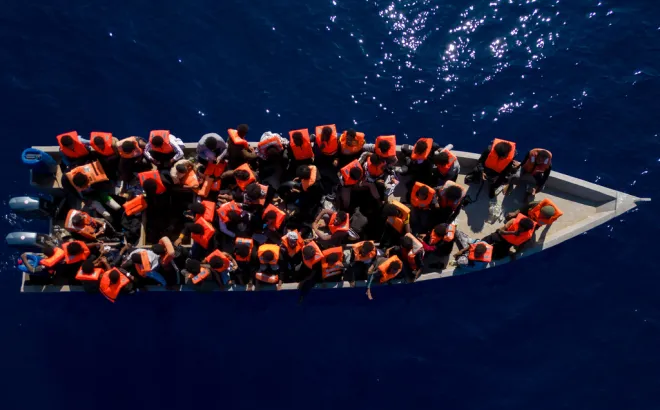 Εντοπισμός 71 αλλοδαπών εντός λέμβου νότια της Αγίας Γαλήνης