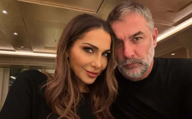 Δέσποινα Βανδή: Έχει 6 λόγους να γιορτάζει τον Βαλεντίνο (όσες και οι φωτογραφίες με τον Βασίλη Μπισμπίκη που ανέβασε)