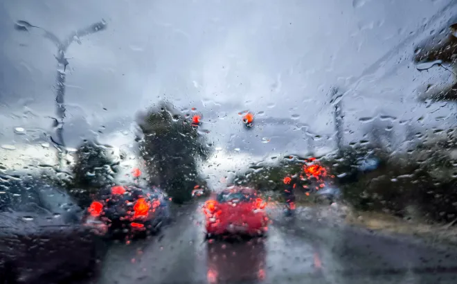 Μικρή πτώση της θερμοκρασίας το Σάββατο - Σε ποιες περιοχές αναμένονται βροχές και καταιγίδες