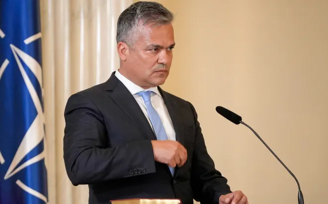Αντριάν Βεστέα