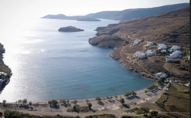 Επιμελητήριο Κυκλάδων: Η Κύθνος μπαίνει στον χάρτη του Aegean Cuisine με το μέλι της και το τυρί της