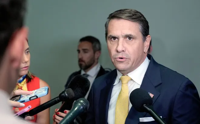 ΗΠΑ: Δύο Ρεπουμπλικάνοι γερουσιαστές ήραν τις επιφυλάξεις τους για τον διορισμό του Τοντ Μπλανς