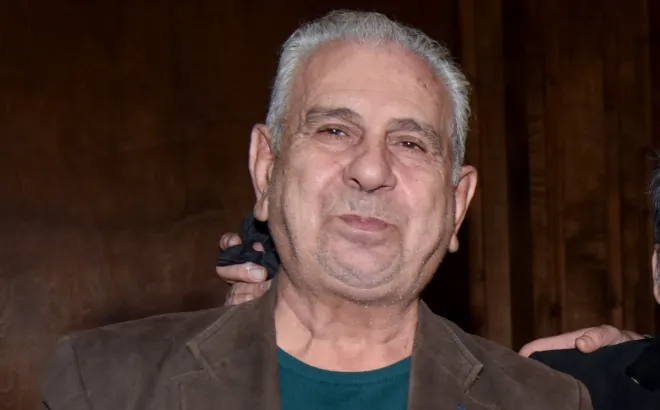 Κώστας Καζάκας: Πάντρεψε την κόρη του - Ο τρελός χορός τους σε ένα ρομαντικό, ελληνοπορτογαλικό γλέντι στην Καλαμάτα