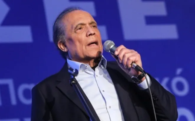 Ο πολιτικός κόσμος αποχαιρετά τον σπουδαίο τραγουδιστή Λάκη Χαλκιά