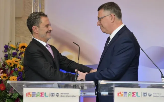 πρεσβεία