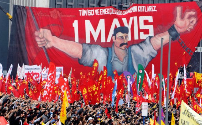 Πρωτομαγιά πλατεία Ταξίμ