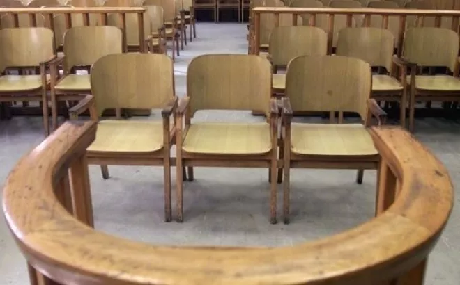 Δικαστήριο, ΑΠΕ