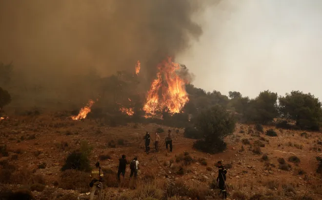 Φωτιά στη Δυτική Αχαΐα- Επί τόπου η πυροσβετική