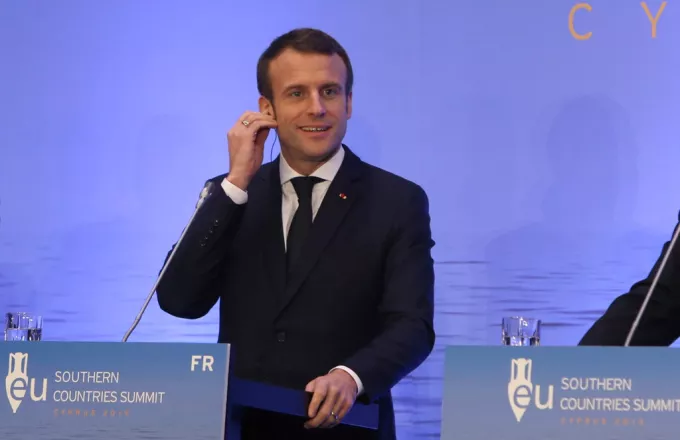 Μακρόν: Η Γαλλία δεν μπορεί να υποδεχθεί όλον τον κόσμο, αν θέλει να τον υποδέχεται καλά
