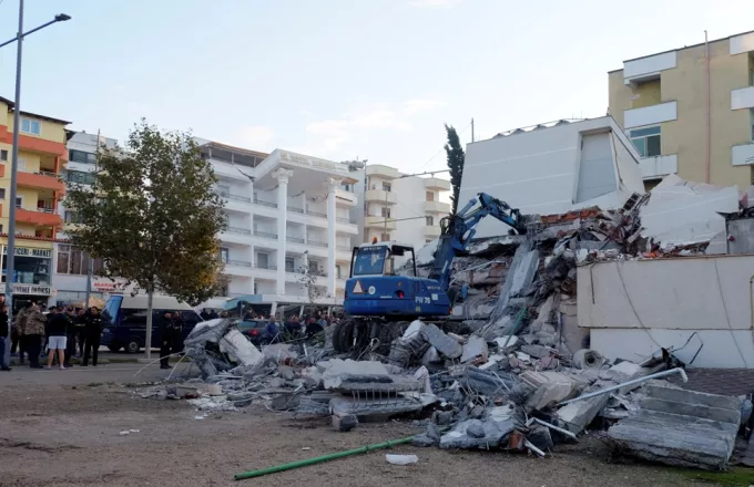 Σεισμός στην Αλβανία: Τουλάχιστον 6 νεκροί και 325 τραυματίες