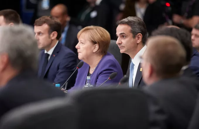 Spiegel: Η Γερμανία πληρώνει τα περισσότερα για Ελλάδα και ΕΕ