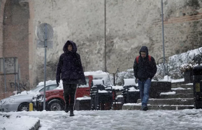 «Ζηνοβία»: Ψυχρή εισβολή και χιόνια έως την Πρωτοχρονιά